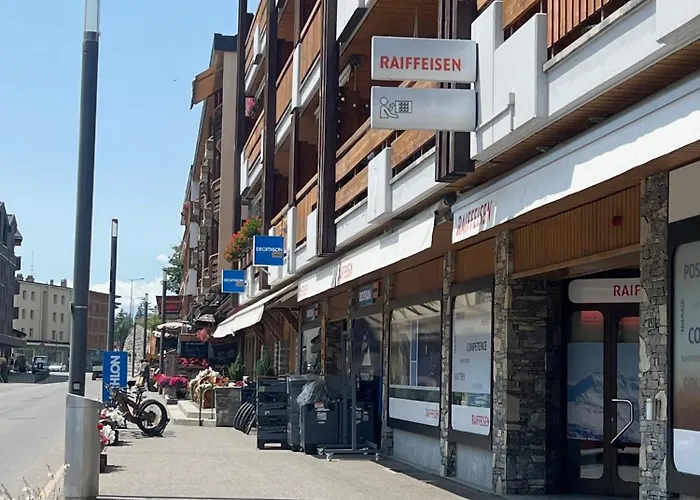 Апартаменты La Perle Montana *