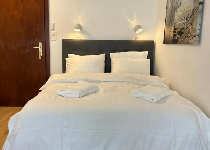 Апартаменты La Perle Montana *